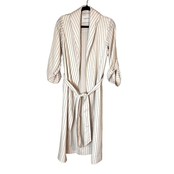 Aritzia Babaton Kahlo Robe Jacket - Picture 6 of 16